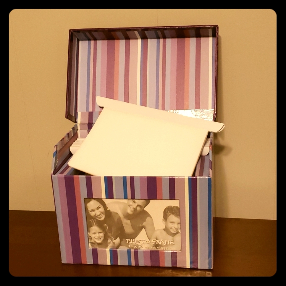 🚫SOLD🚫Photo album storage box